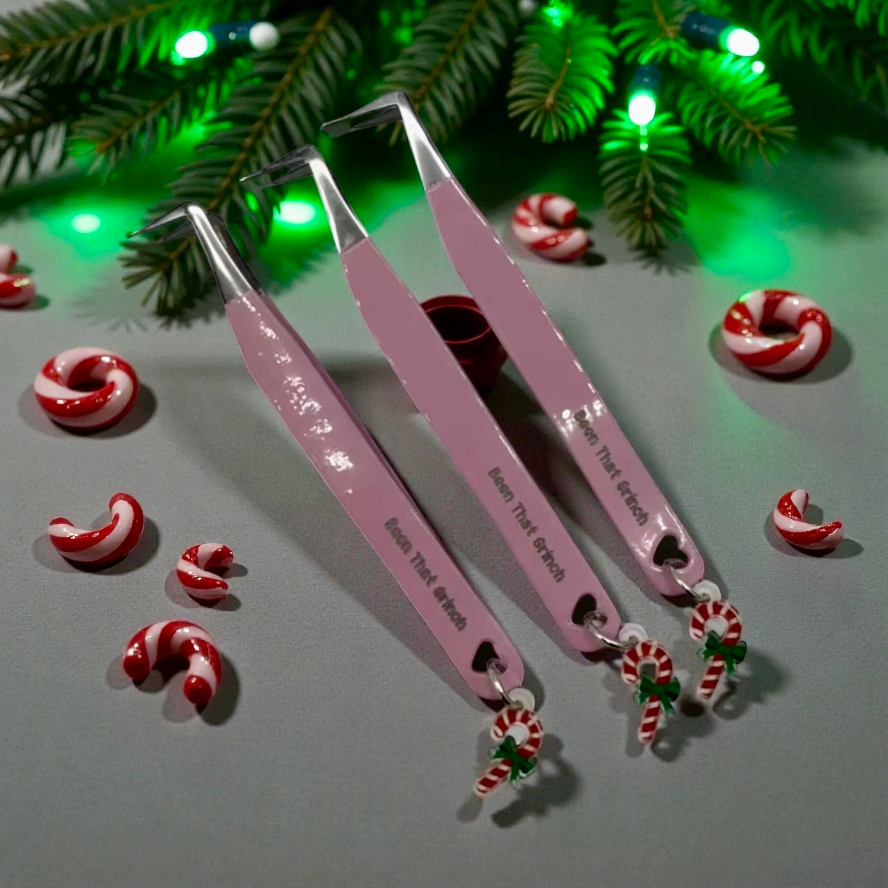 2025 Holiday Lash Tools Set – Limited Edition 2025 Boot Fiber Tip Tweezer + Tile Grinchmas “Been That Grinch”